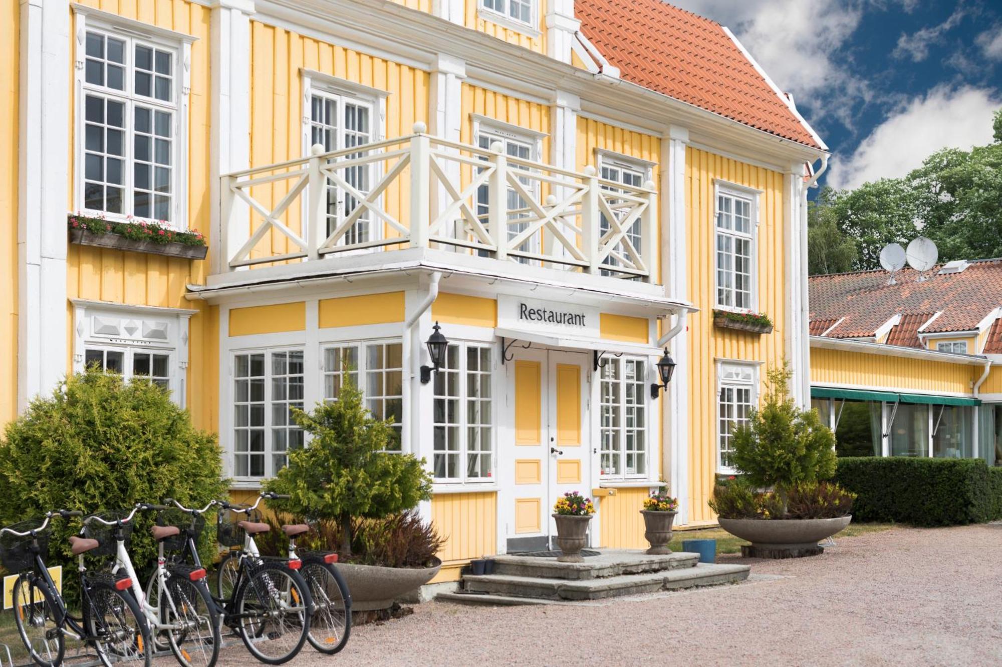 Ronnums Herrgard Vargon Exterior photo